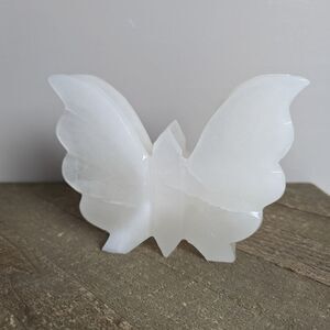 Butterfly napkin holder Vintage Onyx/marble white cream stone